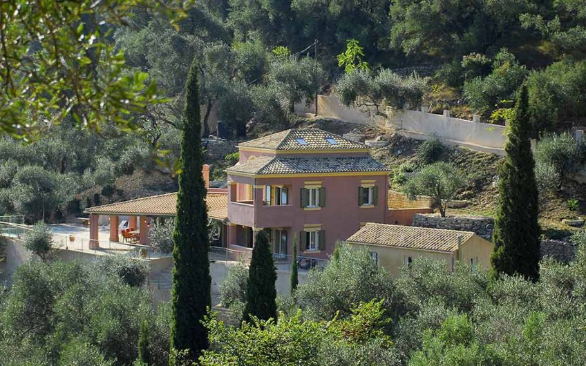 Villa Amalthea, Agni